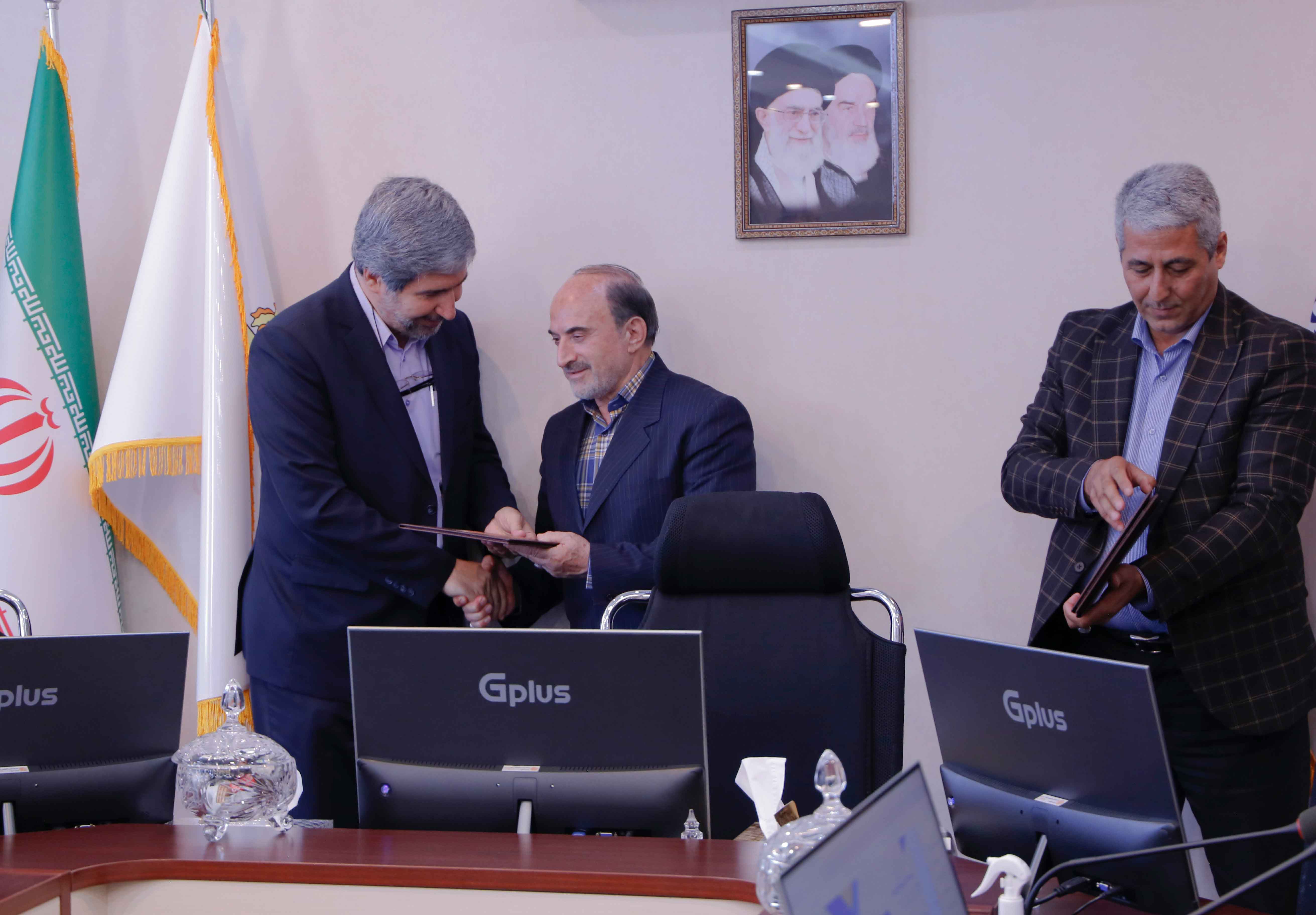 دیدار و نشست صمیمی مدیران شرکت پارس تکنولوژی سداد با جناب آقای دکتر نامی و هیات مدیره مجمع خیرین سلامت استان تهران